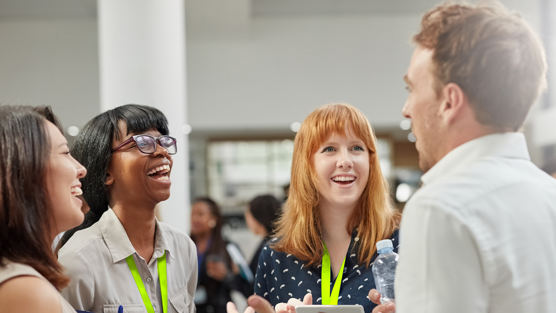 20231129_CM-easy_hubspot-lp_header_messen-events-1 (1)